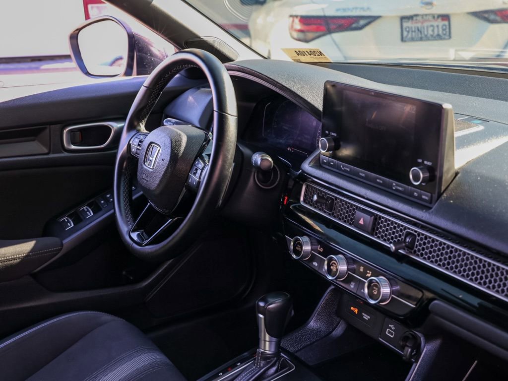 Used 2023 Honda Civic Sport image 19
