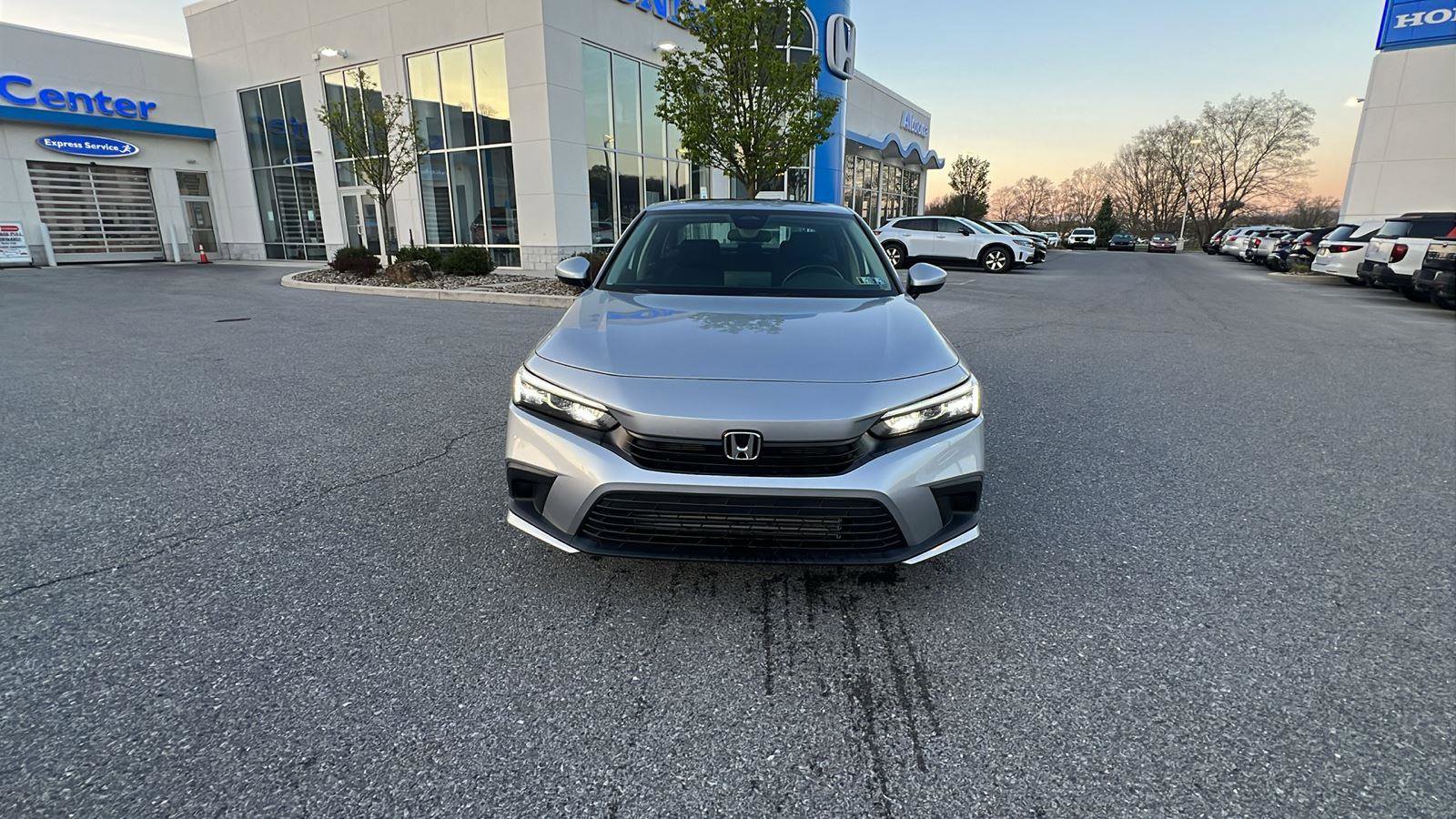 Used 2023 Honda Civic EX image 9