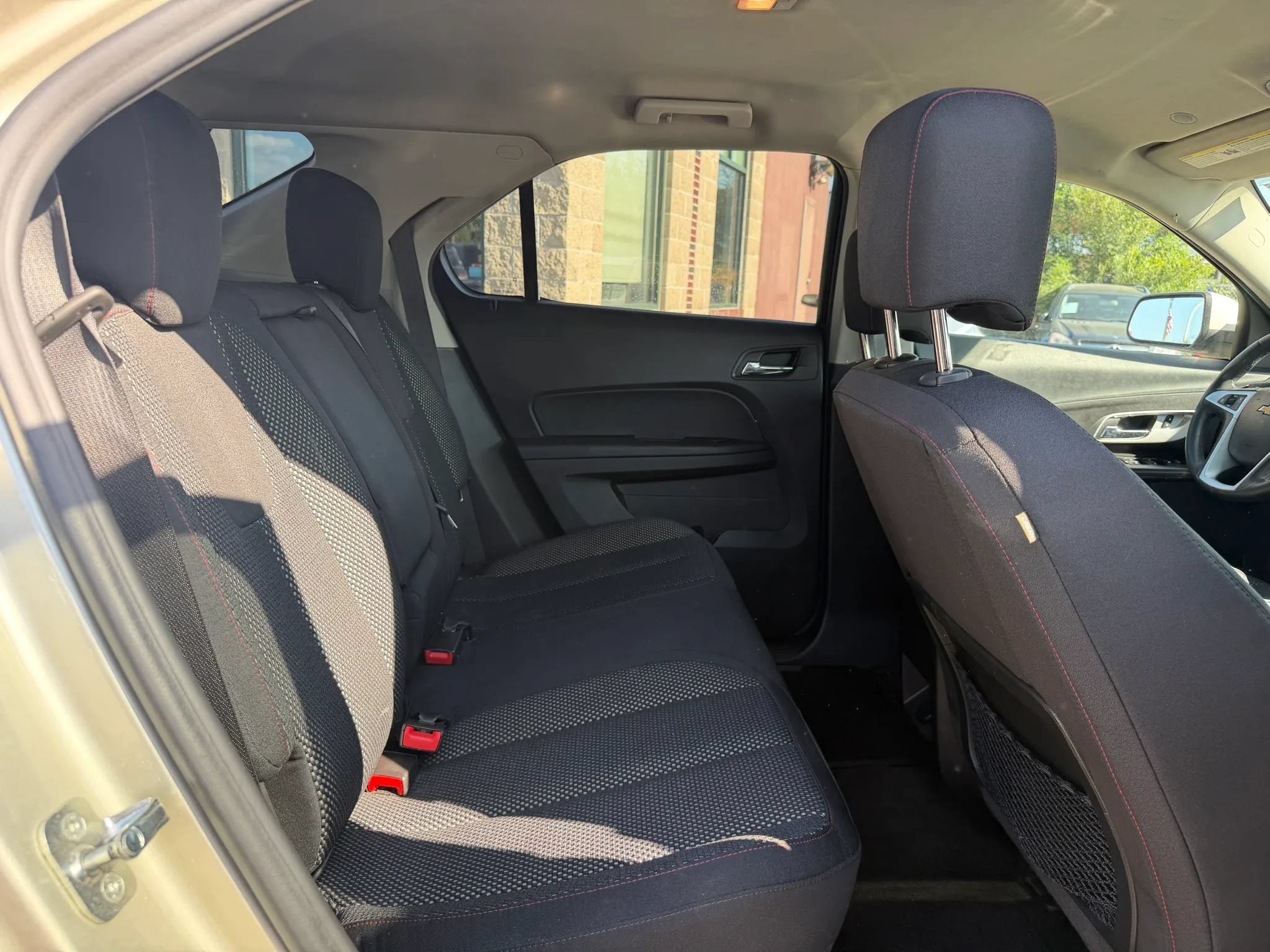 Used 2015 Chevrolet Equinox LT w/ Driver Convenience Package FWD image 12