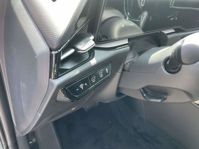New 2026 Kia Niro EX FWD image 22