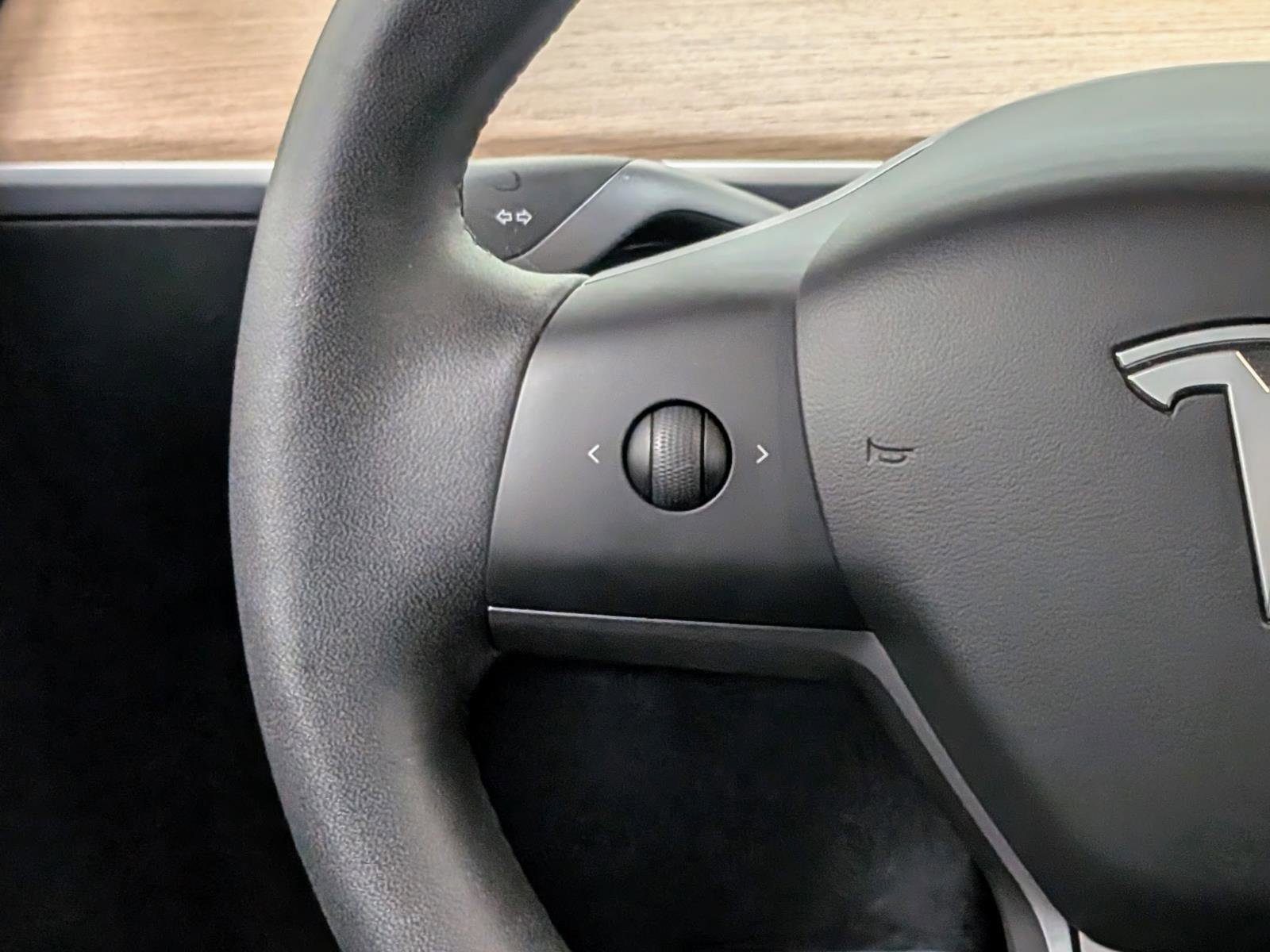 Used 2020 Tesla Model Y Long Range image 29