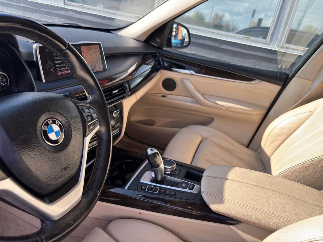 Used 2015 BMW X5 xDrive35d image 28
