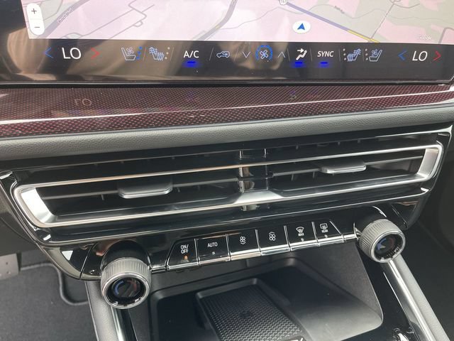 New 2026 Chevrolet Traverse RS w/ LPO, Floor Liner Package AWD/4WD image 19