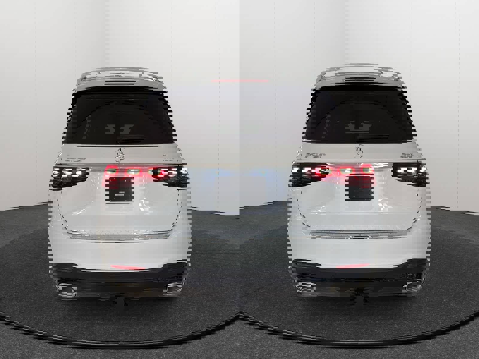 New 2026 Mercedes-Benz GLS 580 4MATIC image 6