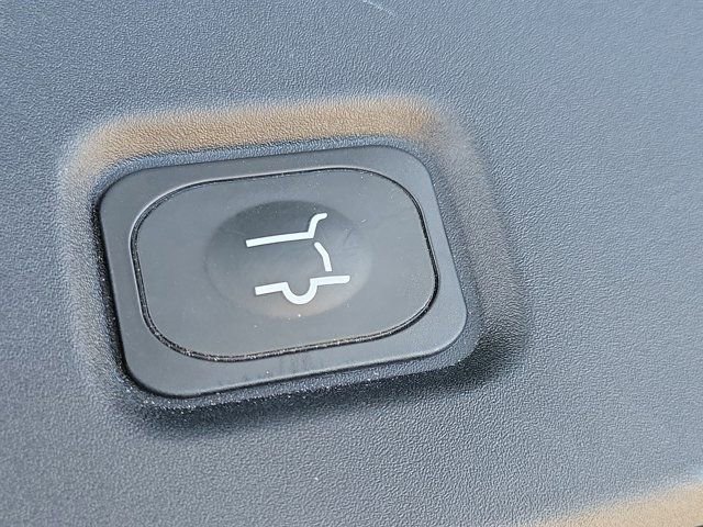 Certified 2025 Lincoln Navigator Black Label AWD/4WD image 13