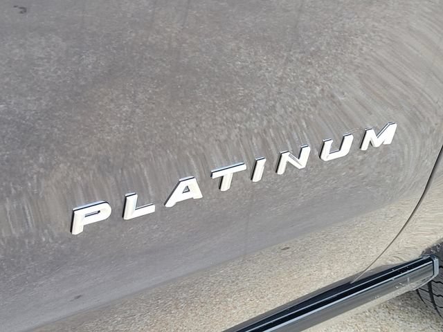 Used 2025 Ford Expedition Max Platinum AWD/4WD image 9