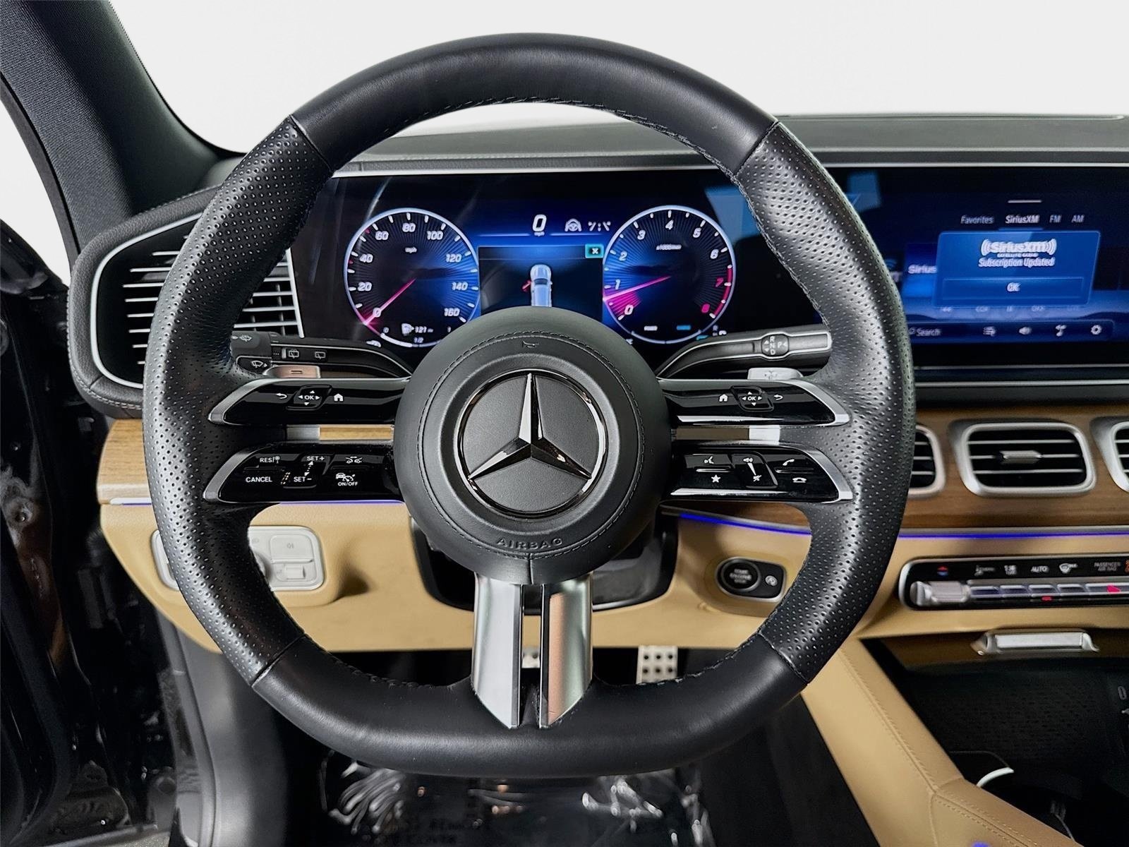 Used 2024 Mercedes-Benz GLS 580 4MATIC image 12