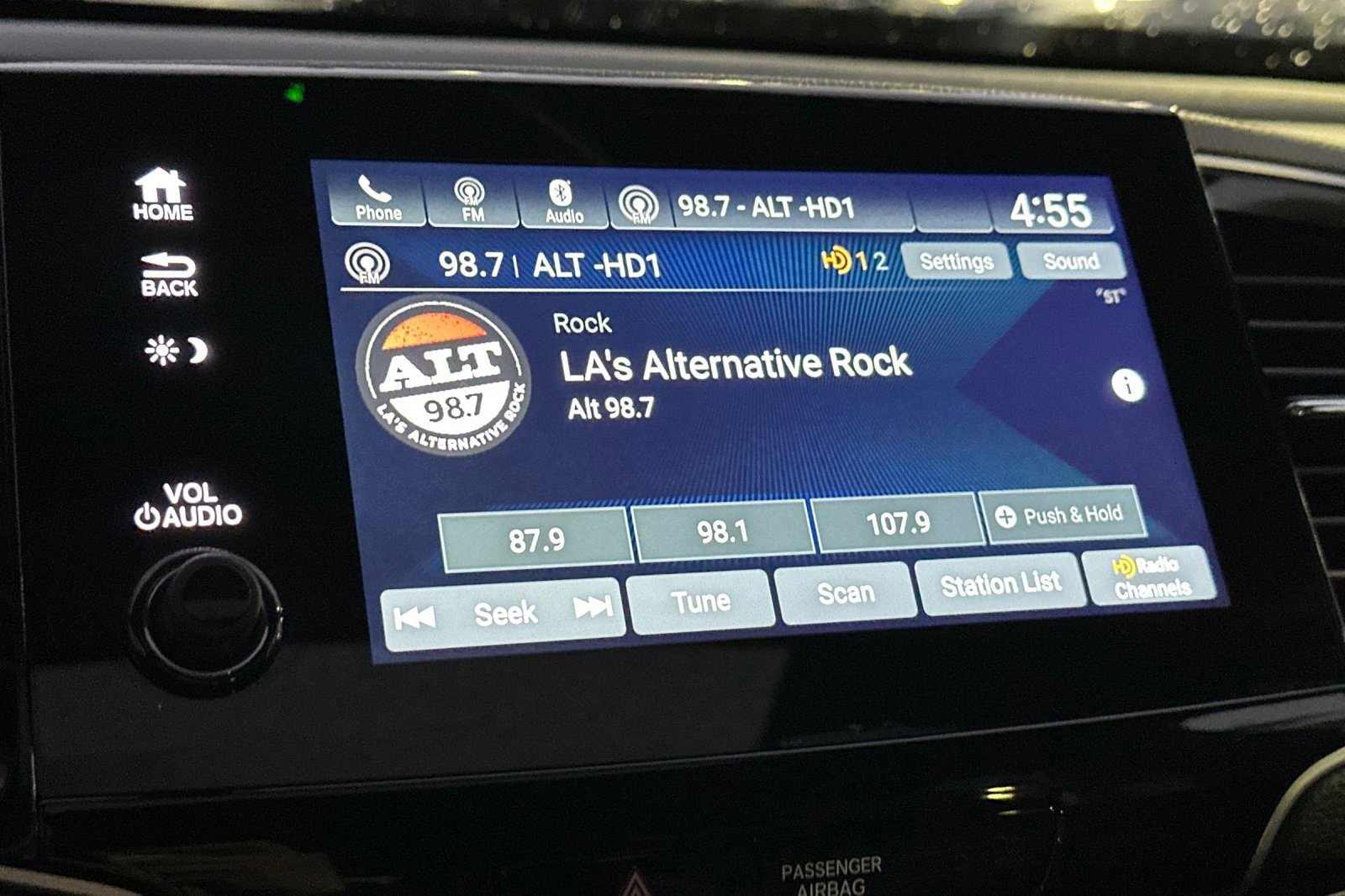 Certified 2023 Honda Passport EX-L image 21