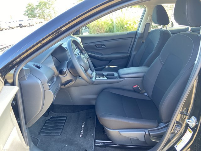 Used 2025 Nissan Sentra S FWD image 34