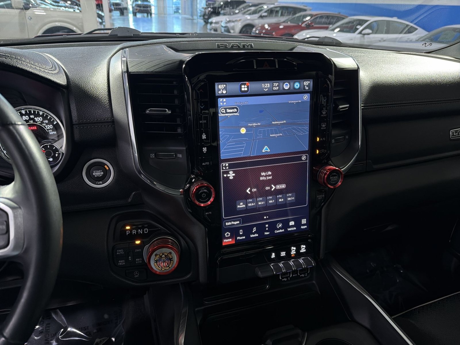 Used 2024 RAM 1500 Laramie AWD/4WD image 19