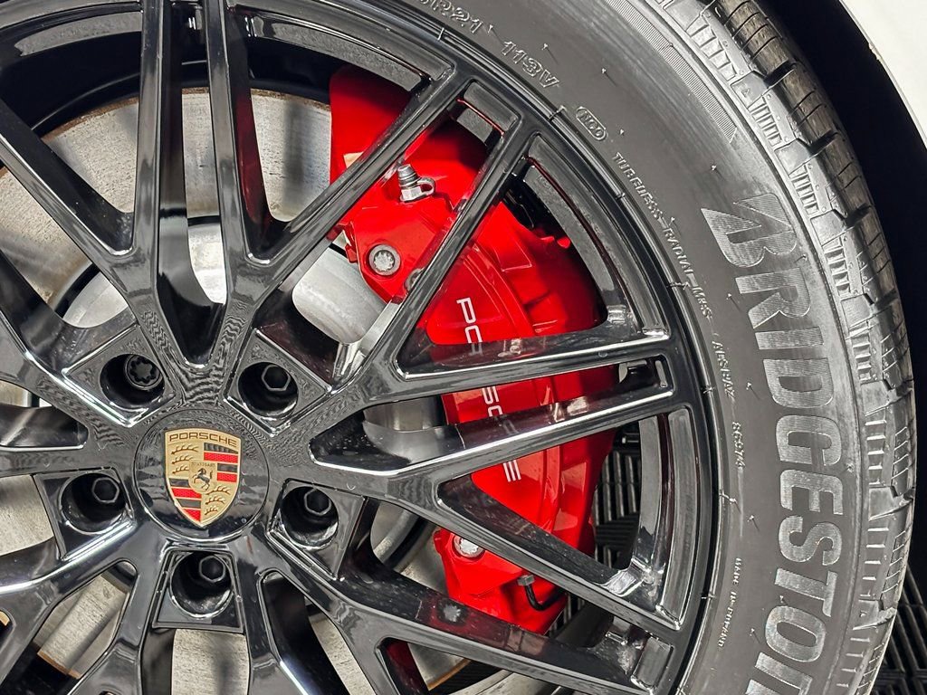 New 2026 Porsche Cayenne GTS AWD/4WD image 43