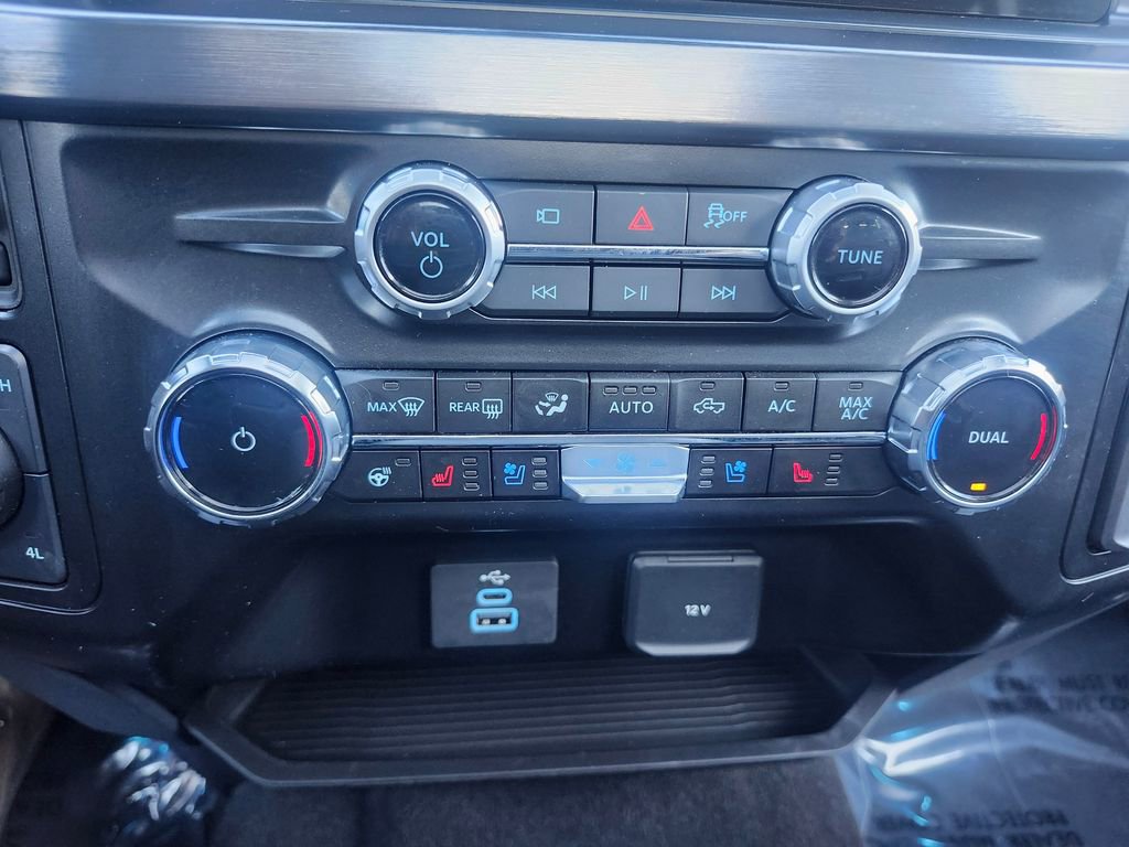 Used 2025 Ford F350 Lariat w/ Camper Package image 39