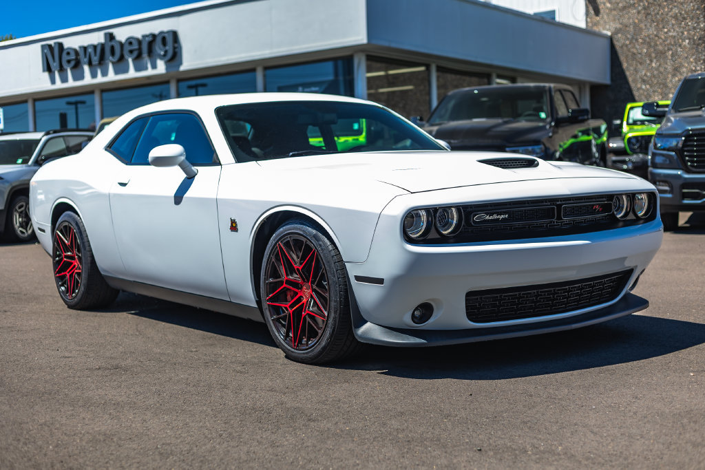 Used 2021 Dodge Challenger R/T Scat Pack RWD image 5