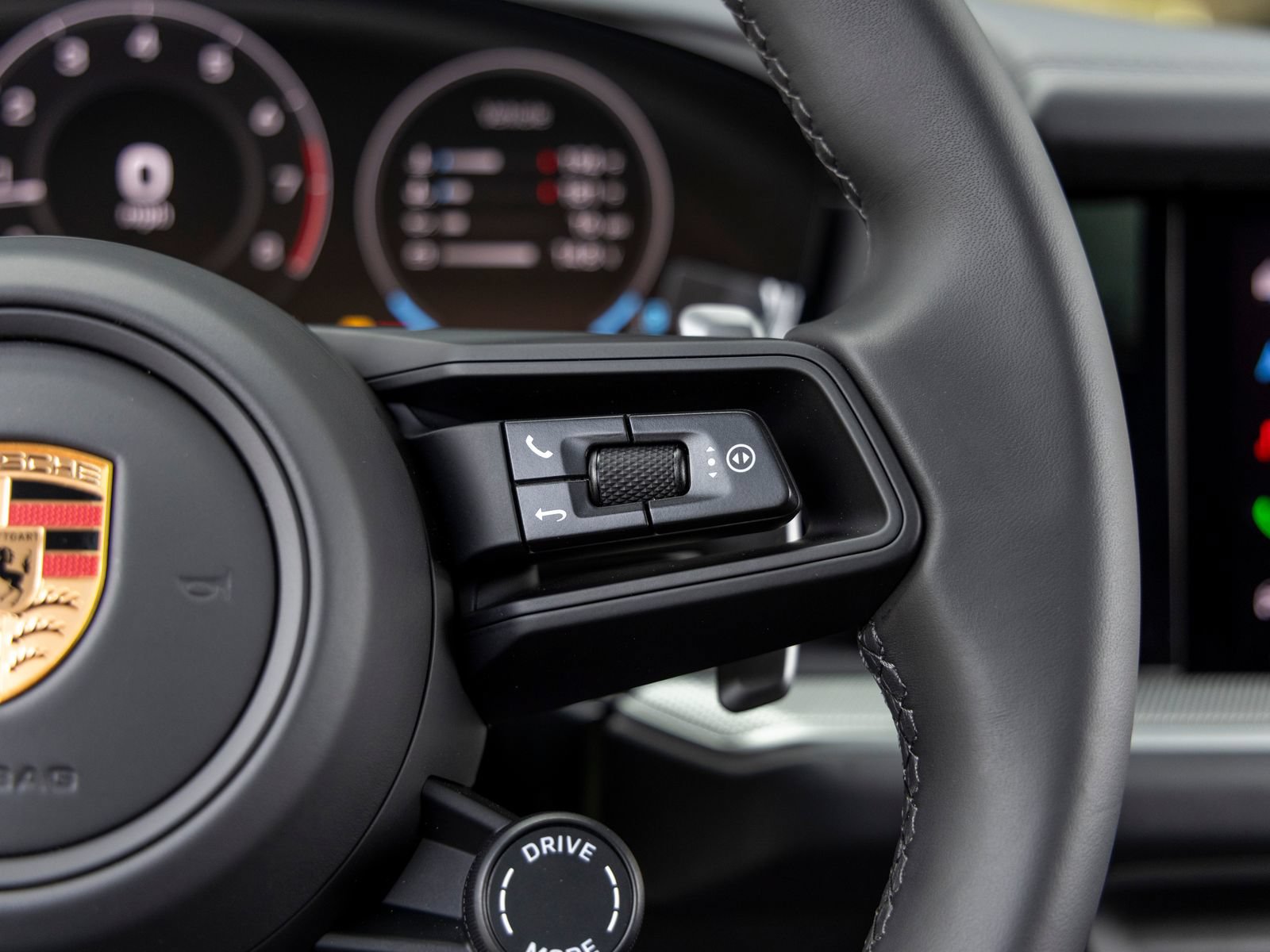 New 2026 Porsche Cayenne AWD/4WD image 38
