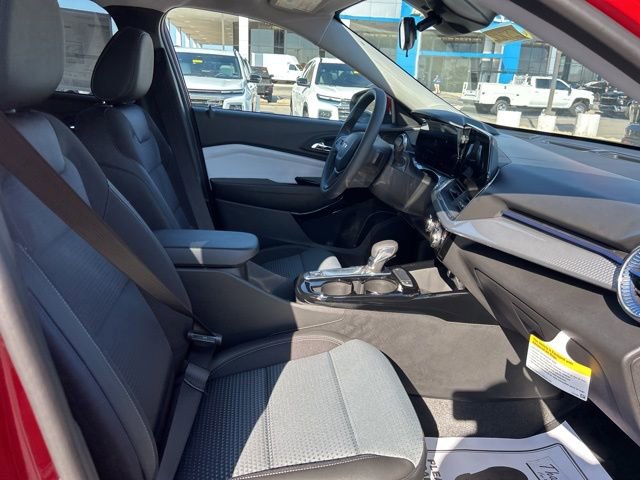 New 2026 Chevrolet Trax LT image 29