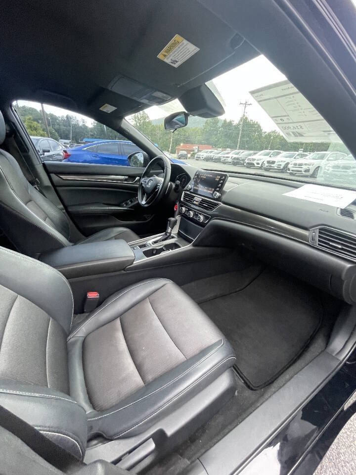 Used 2018 Honda Accord Sport image 15