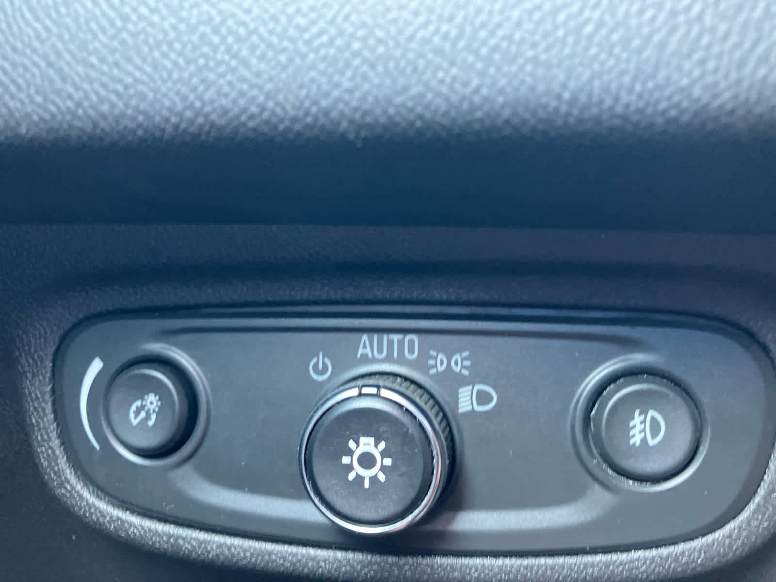 Used 2024 GMC Terrain SLT image 15