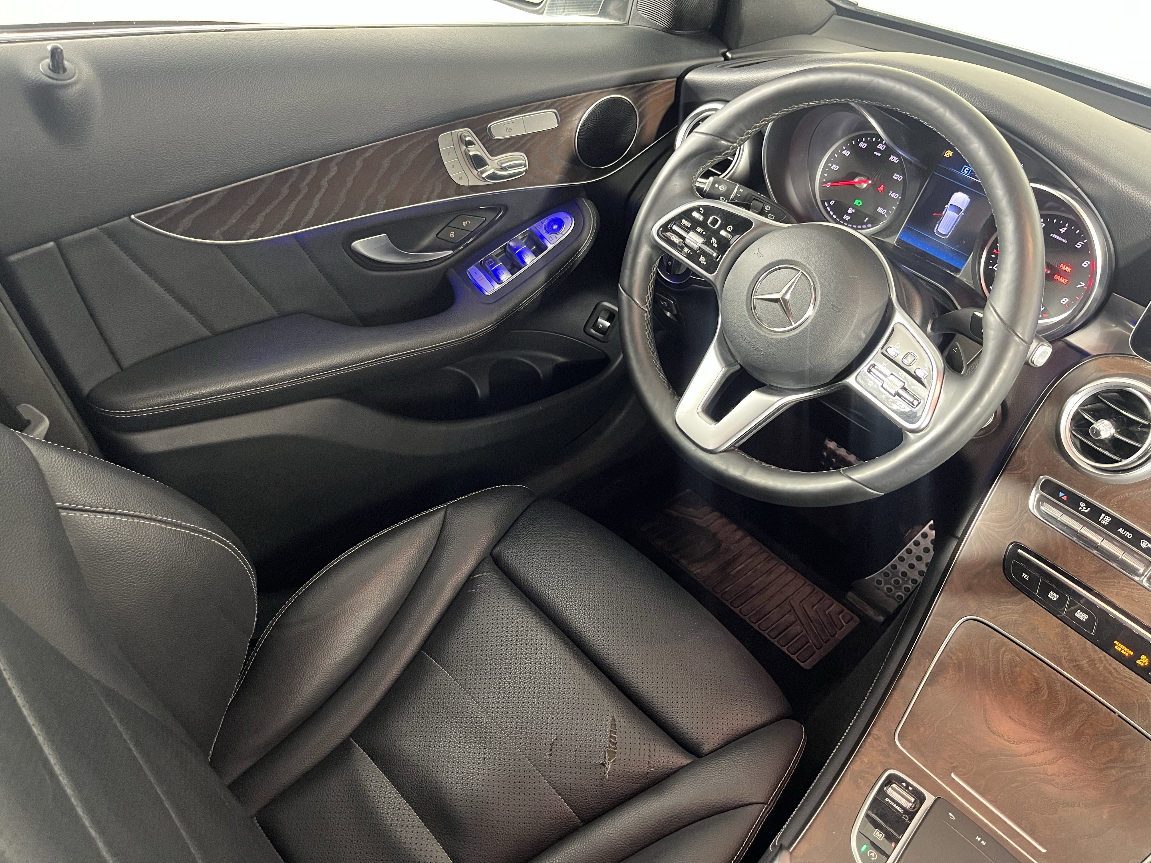 Used 2020 Mercedes-Benz GLC 300 4MATIC image 9