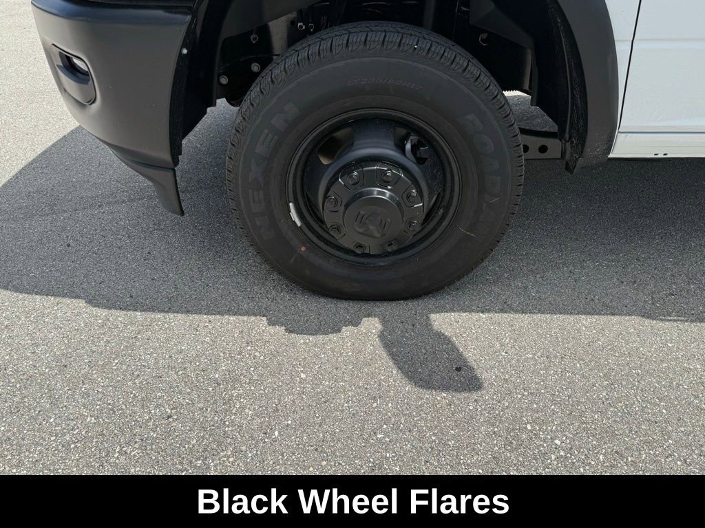 New 2025 RAM 3500 Tradesman AWD/4WD image 30