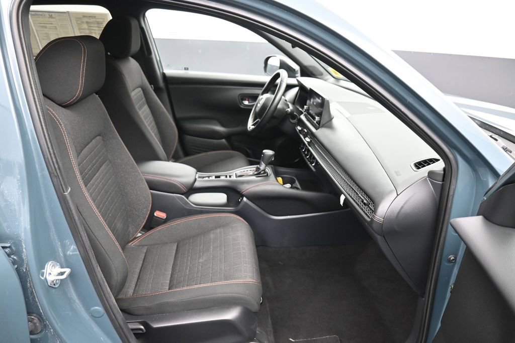 Certified 2025 Honda HR-V Sport image 23