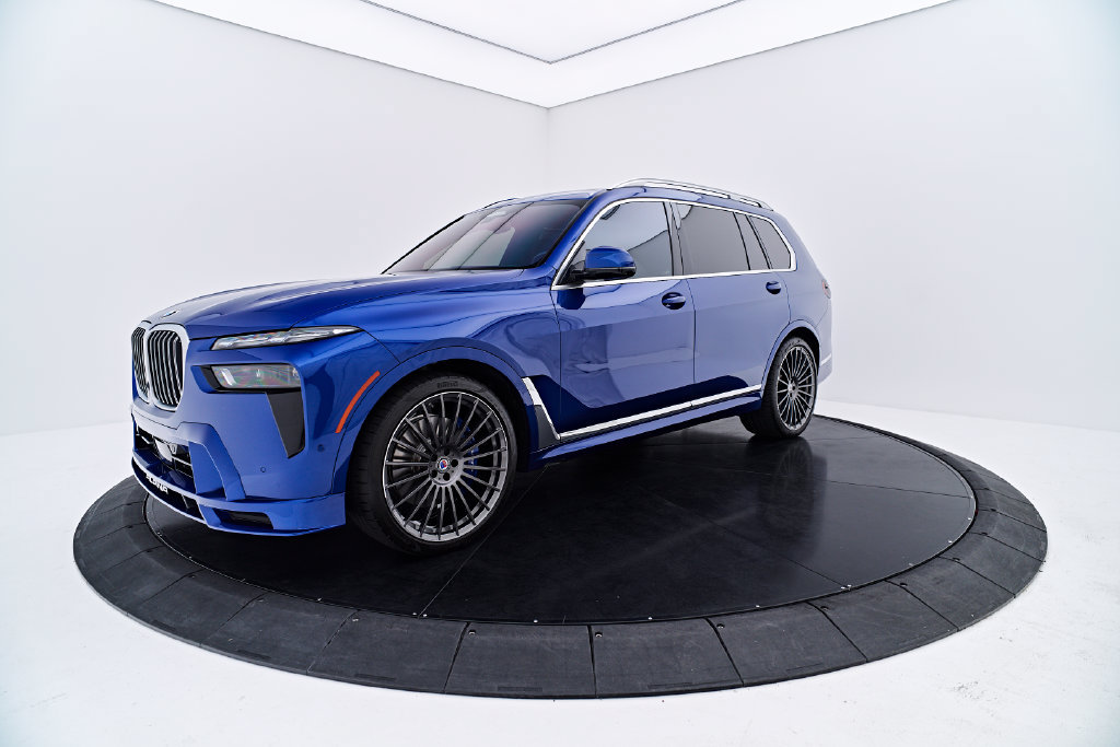 Used 2025 BMW ALPINA XB7 AWD/4WD image 9