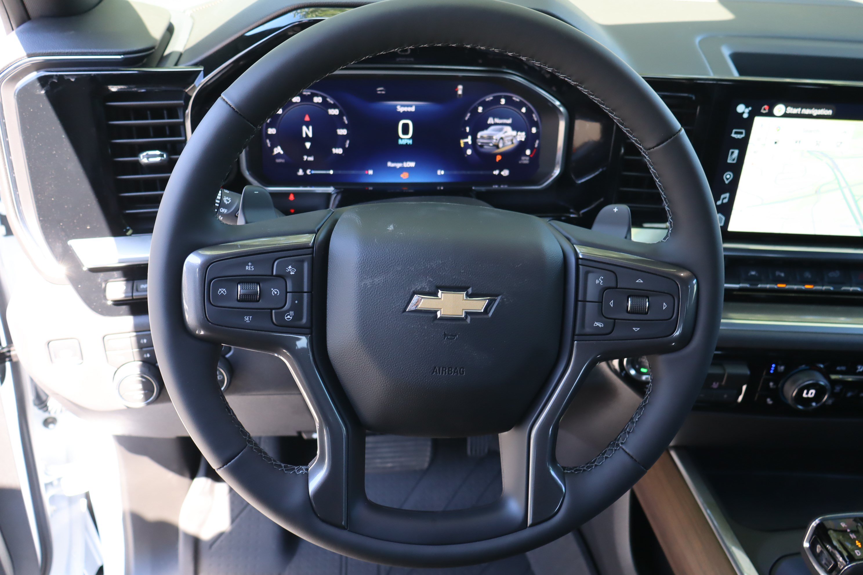 New 2026 Chevrolet Silverado 1500 High Country w/ High Country Premium Package AWD/4WD image 16