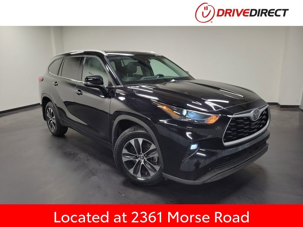Used 2022 Toyota Highlander XLE