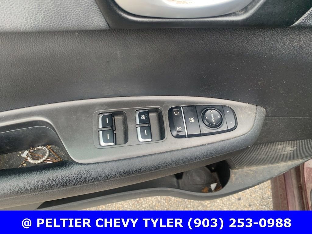 Used 2018 Kia Optima LX FWD image 12
