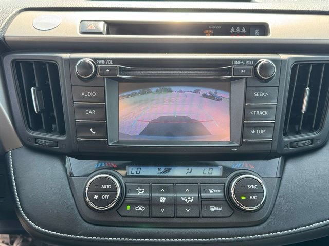 Used 2018 Toyota RAV4 XLE FWD image 16