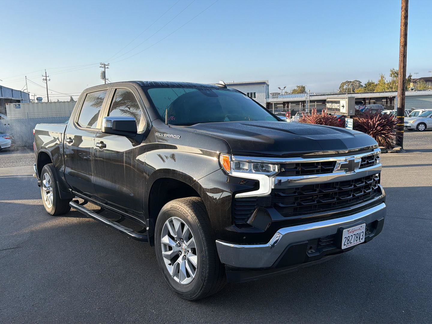 Used 2023 Chevrolet Silverado 1500 LT RWD image 3