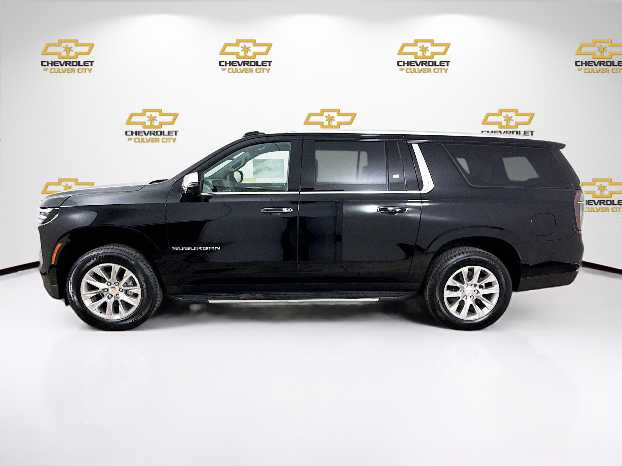 New 2026 Chevrolet Suburban Premier RWD image 5