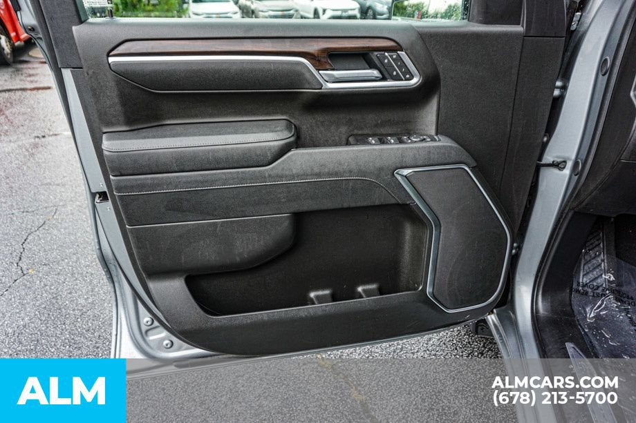 Used 2025 GMC Sierra 1500 SLT RWD image 45