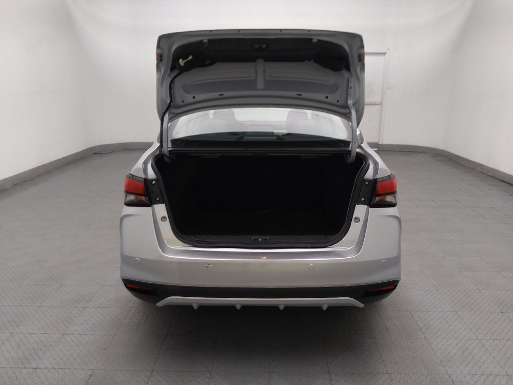 Used 2021 Nissan Versa SV FWD image 29
