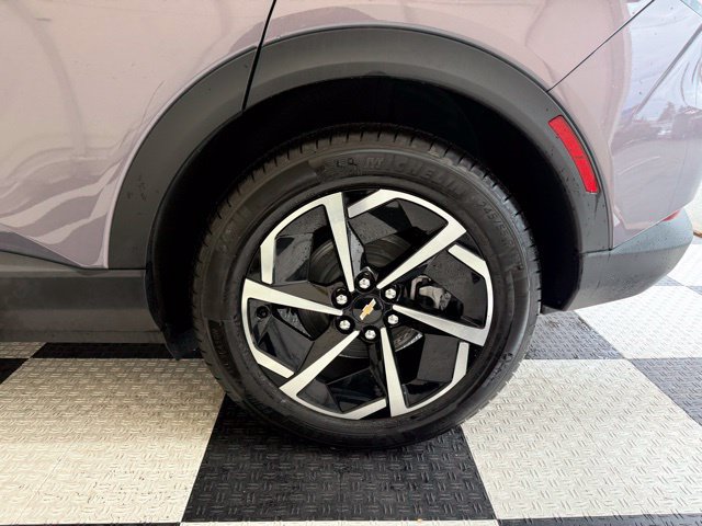 New 2026 Chevrolet Equinox EV LT FWD image 12