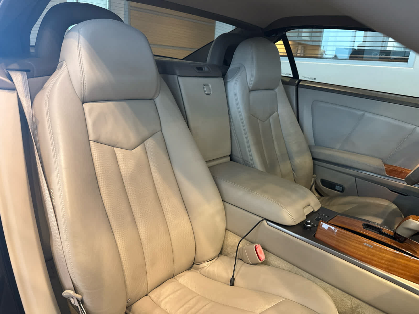 Used 2004 Cadillac XLR RWD image 20
