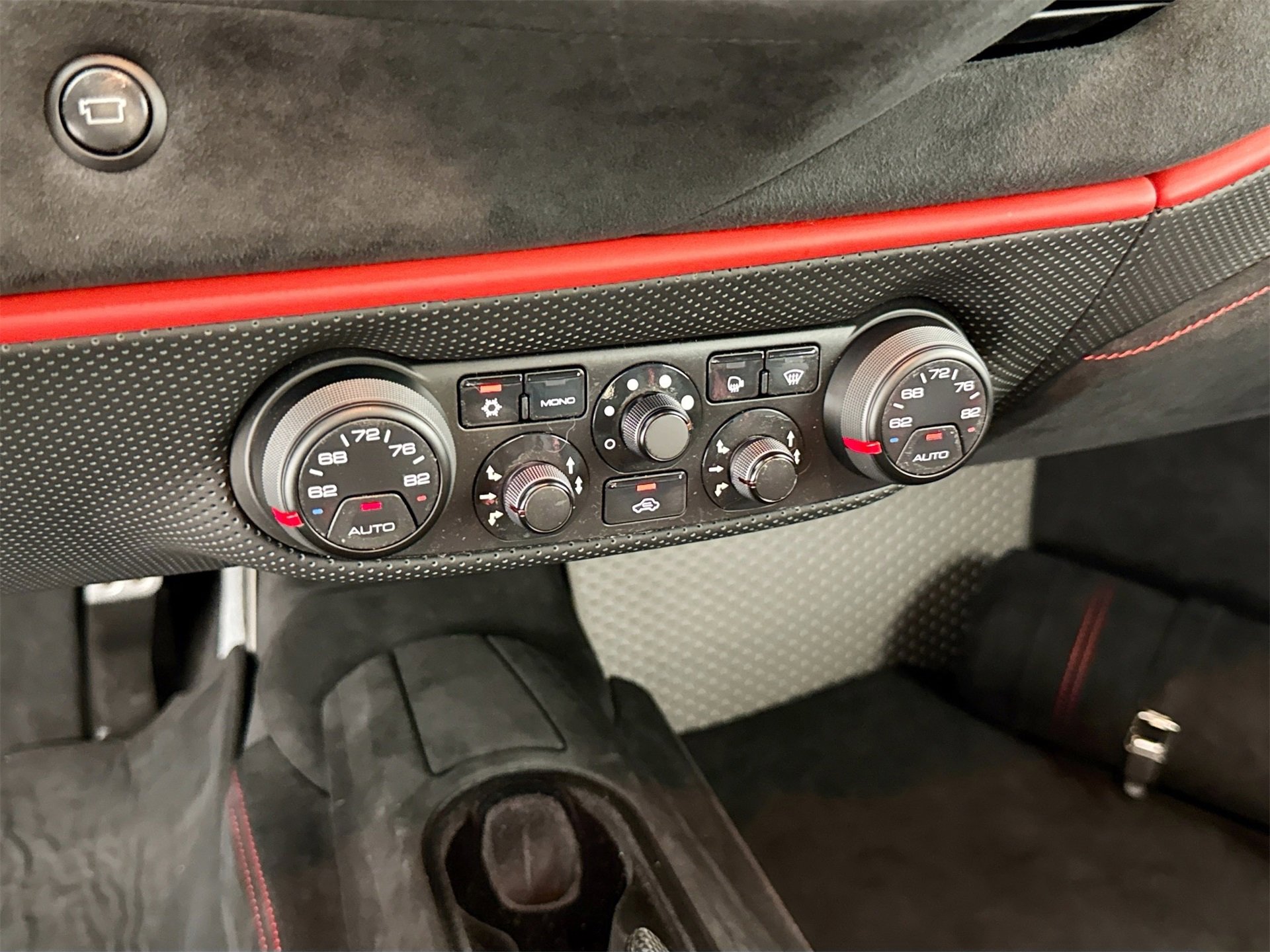 Certified 2020 Ferrari 488 Pista Coupe image 12