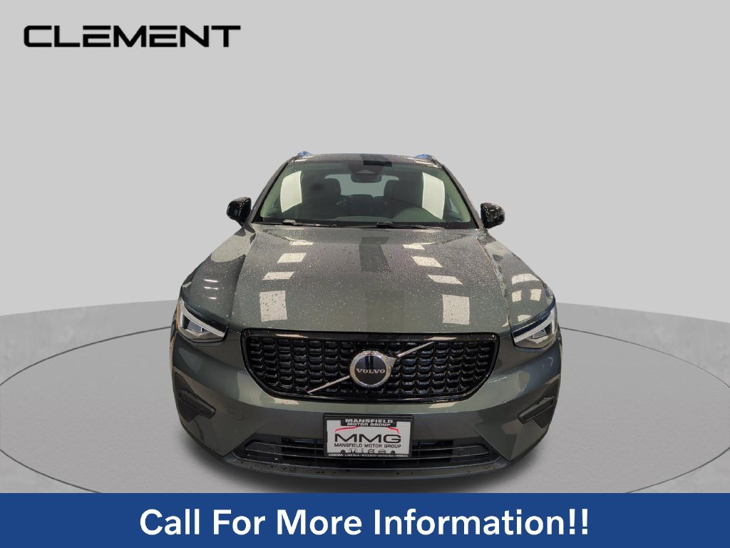 New 2026 Volvo XC40 B5 Core w/ Climate Package AWD/4WD image 10