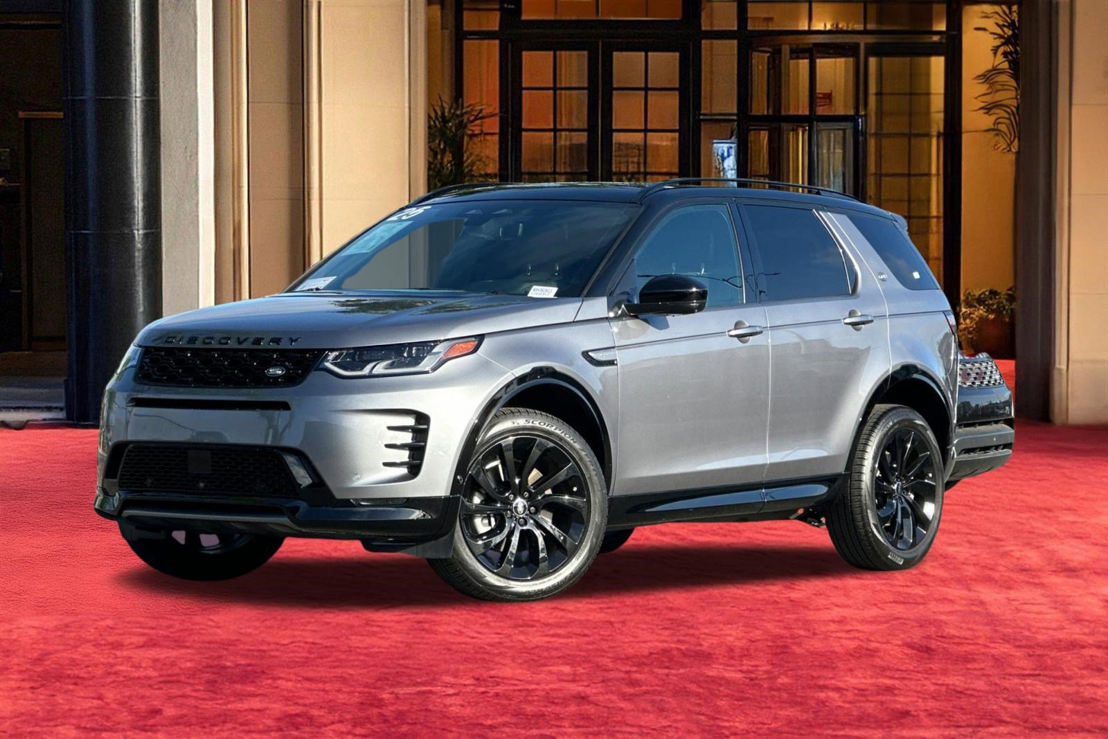 Certified 2025 Land Rover Discovery Sport Dynamic SE image 2