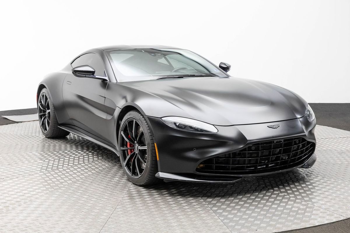 Used 2020 Aston Martin V8 Vantage Coupe image 4