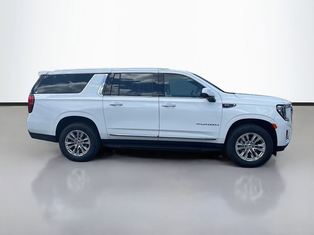 Used 2024 GMC Yukon XL SLT w/ SLT Luxury Package RWD image 2