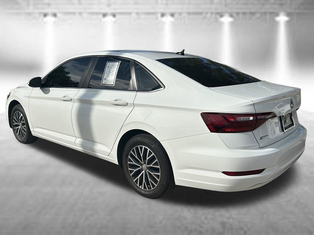 Used 2021 Volkswagen Jetta SE w/ SE Cold Weather Package FWD image 4