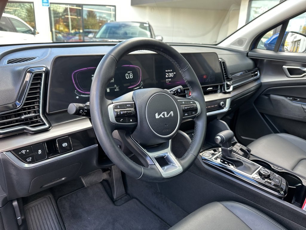Used 2025 Kia Sportage EX w/ Premium Package image 31