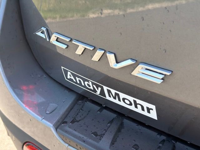 Used 2025 Ford Explorer Active RWD image 9