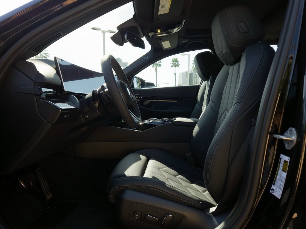 New 2026 BMW 530i w/ M Sport Package image 10