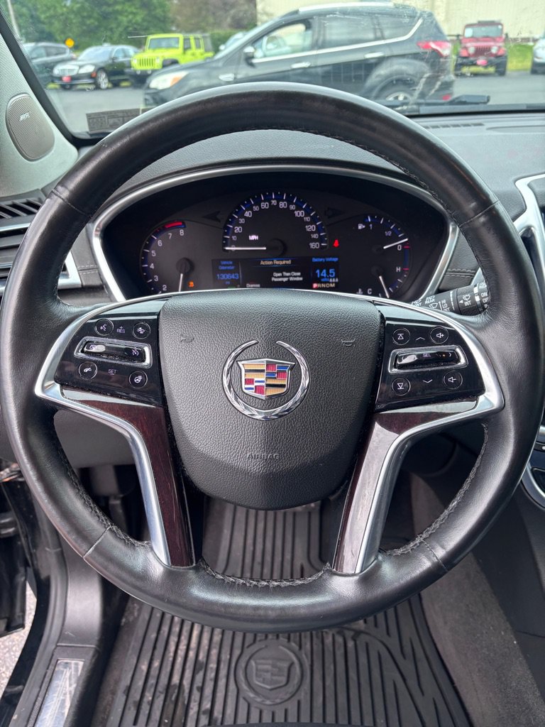 Used 2016 Cadillac SRX Luxury w/ Driver Awareness Package AWD/4WD image 17