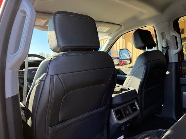 New 2026 Ford F350 Lariat w/ Black Appearance Package image 9