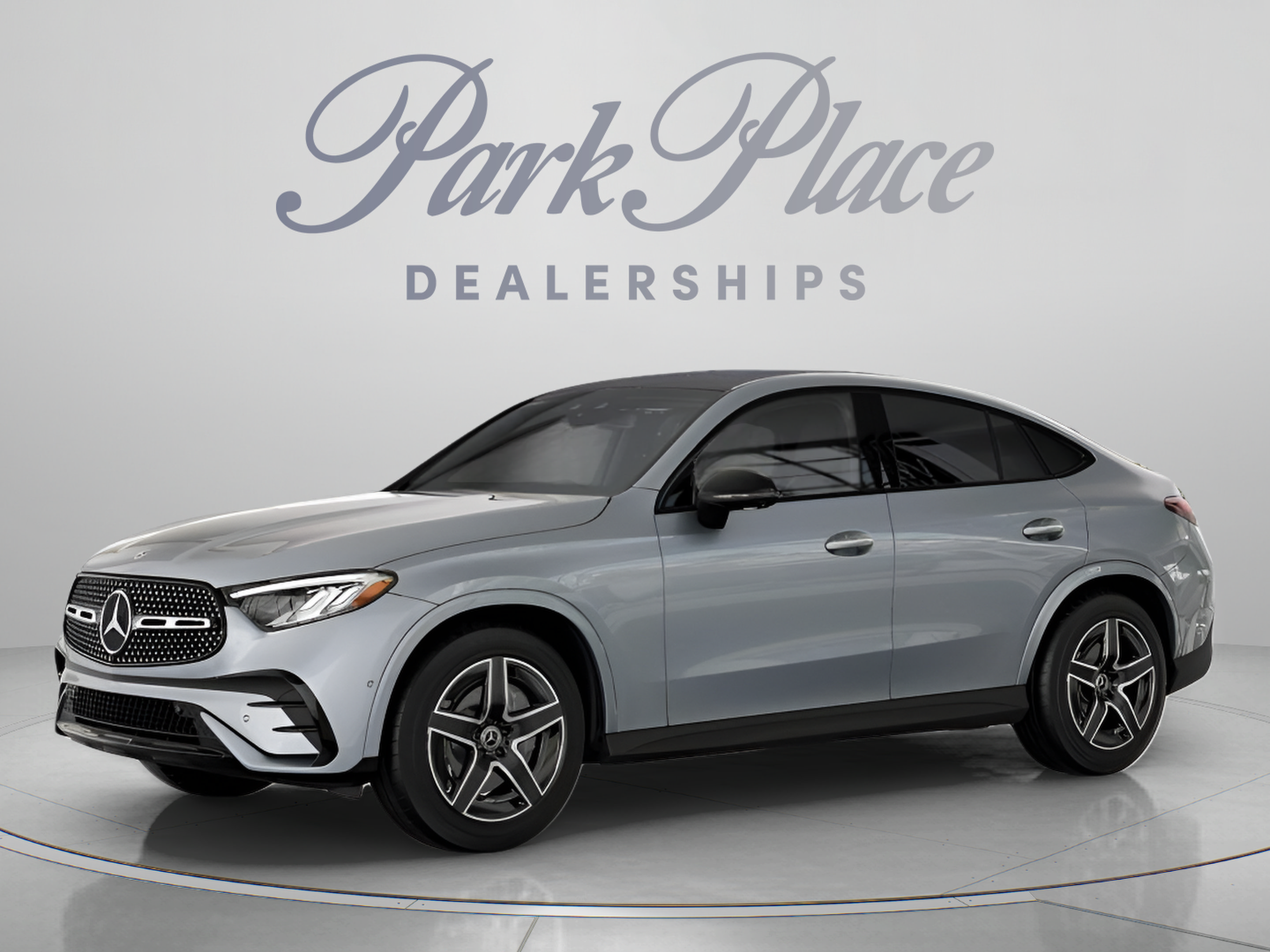 Used 2024 Mercedes-Benz GLC 300 4MATIC image 3