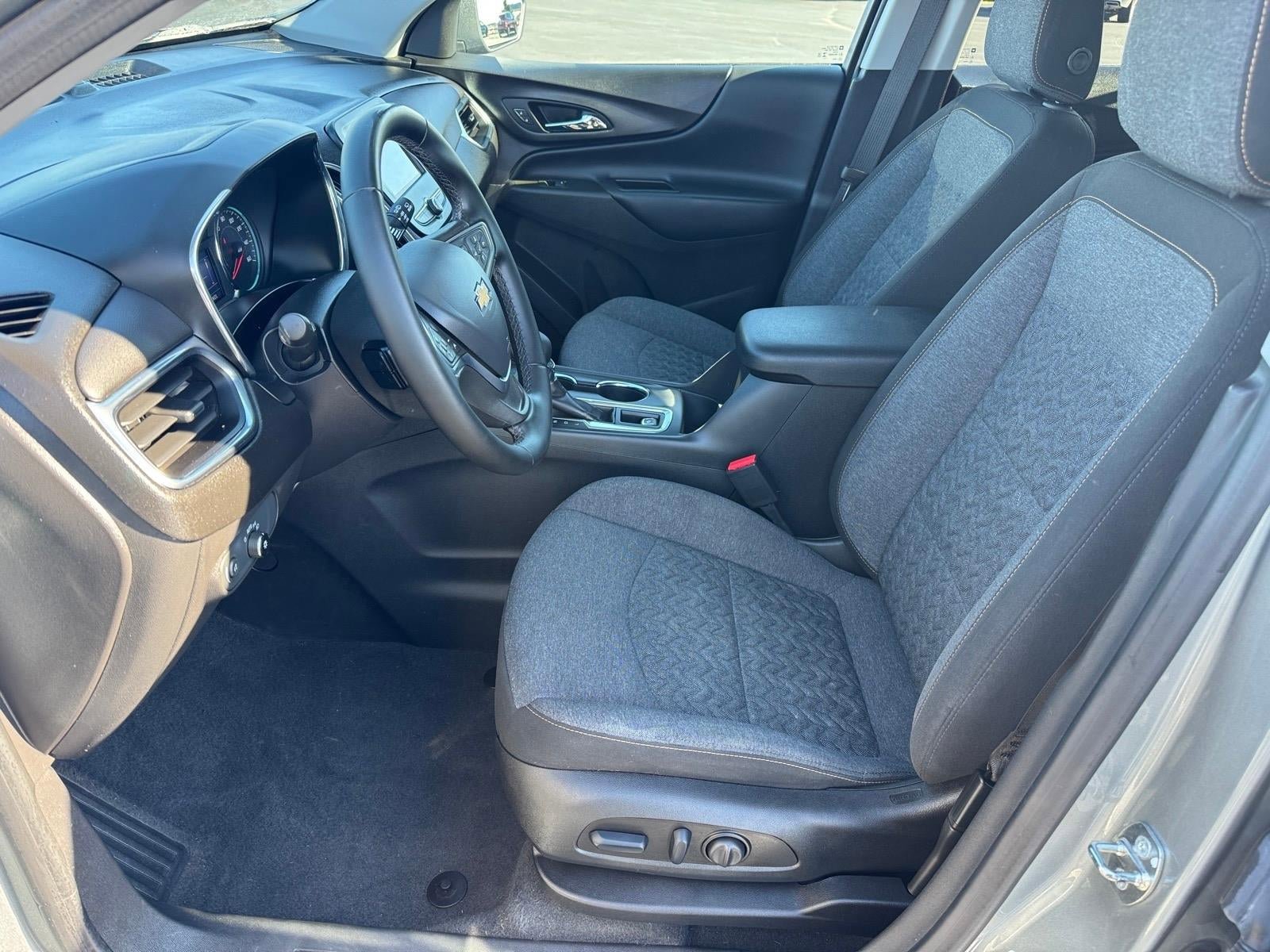 Used 2023 Chevrolet Equinox LT AWD/4WD image 5