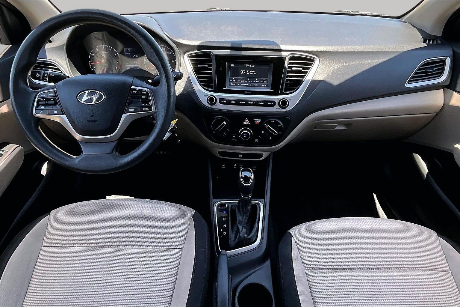 Used 2022 Hyundai Accent SE w/ Cargo Package FWD image 14