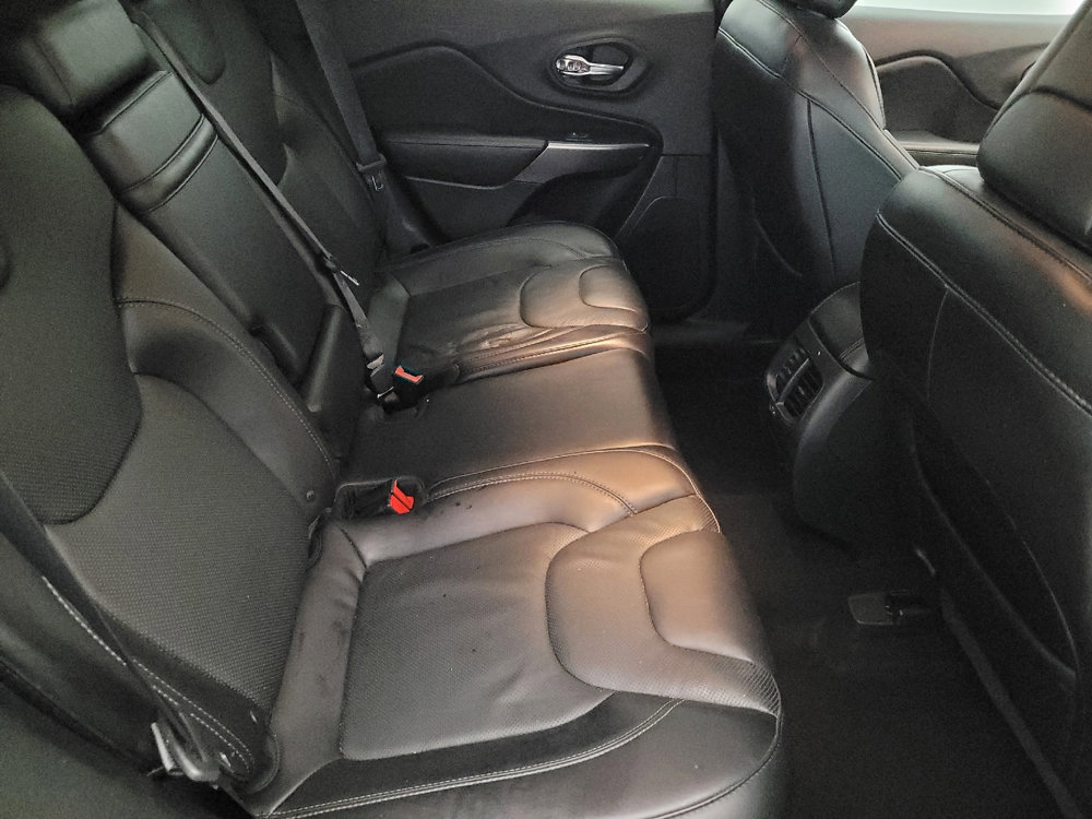 Used 2019 Jeep Cherokee Limited image 19